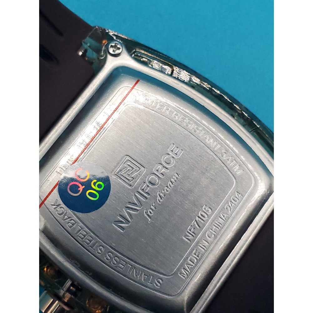 Mens Watch - Picture 10 of 12